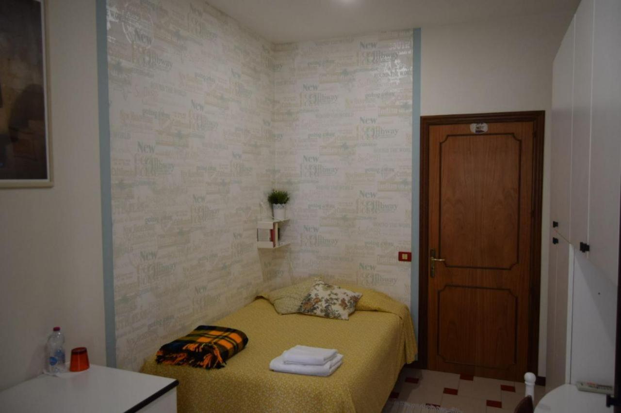 B&B Cactus Giardini Naxos Εξωτερικό φωτογραφία