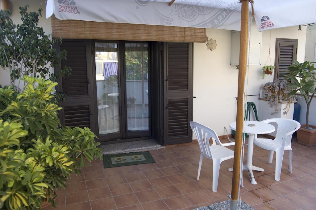 B&B Cactus Giardini Naxos Εξωτερικό φωτογραφία