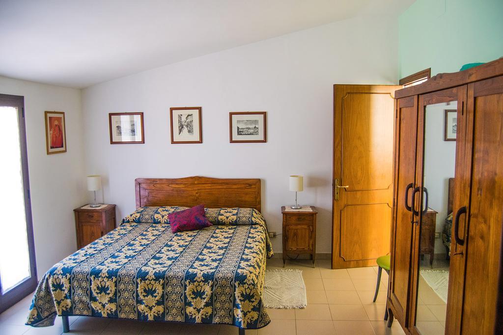B&B Cactus Giardini Naxos Εξωτερικό φωτογραφία
