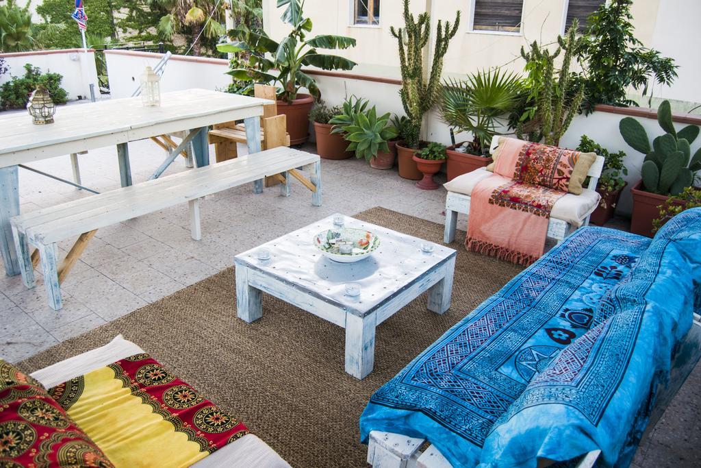 B&B Cactus Giardini Naxos Εξωτερικό φωτογραφία
